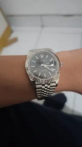 Jual Jam karena Bu