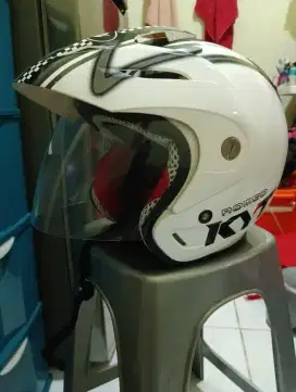 Helm KYT Romeo Size L White