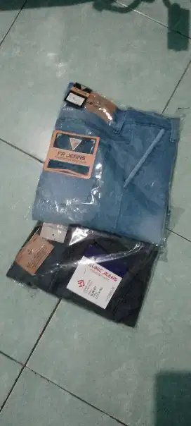 Jual celana Levis