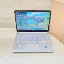 Laptop HP 14 seken like new garansi aktif panjang