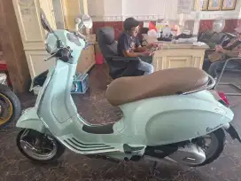 VESPA PRIMAVERA 150 ABS 2020 • JUAL CEPAT