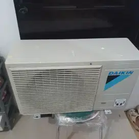 Second Ac Outdoor Daikin 1pk