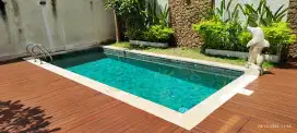 swimming pool maintenance services.