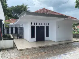 DI SEWAKAN RUMAH