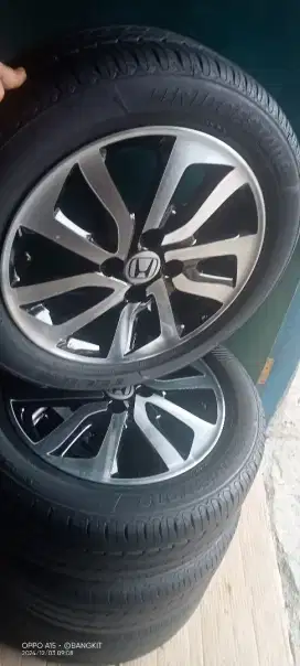 Velg honda mobilio r15 vcd 100 blak polish