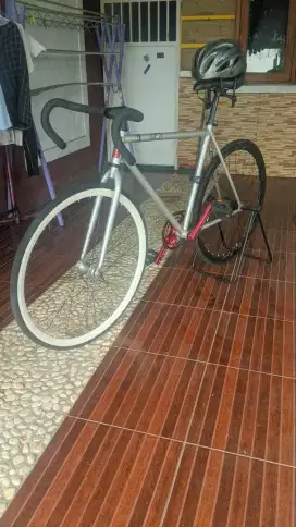 Sepeda Fixie Custom