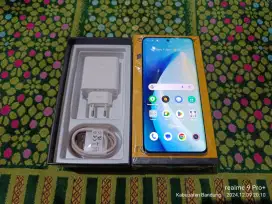 Realme 10 Pro Plus 5G 12+12/256GB Fullset