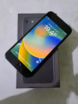 iPhone 8 64GB Lengkap