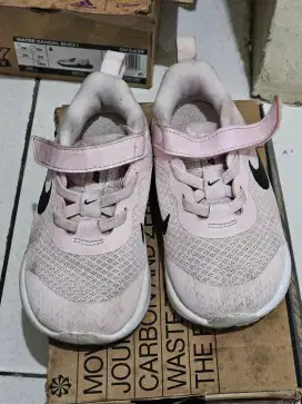 Sepatu anak Nike Revolution 6 NN ( TDV )
