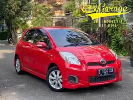 Yaris 1.5 E at 2012 Merah