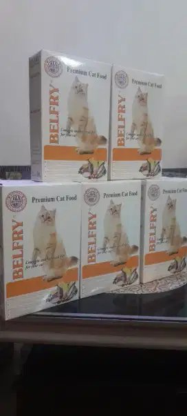 Makanan kucing 500 gram merek belfry 35rb/pcs