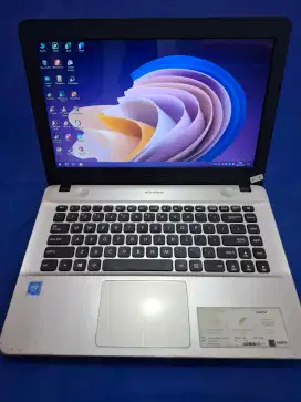 Laptop Asus vivobook Max