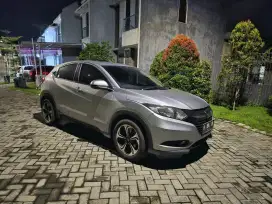 HRV S AT 2016 km 70rb dp 15jt