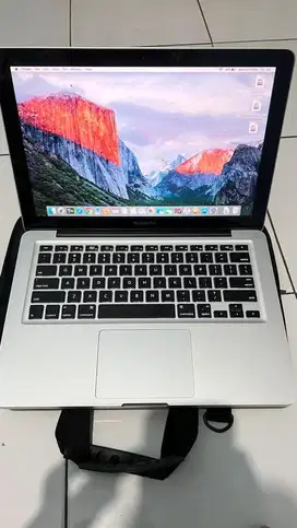 Macbook Pro 2010 Alumunium Unibody Mulus No Minus