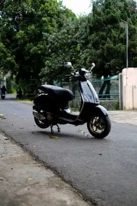 PIAGGIO VESPA MATIC SPRINT IGET FACELIFT TERMURAH BERGARANSI