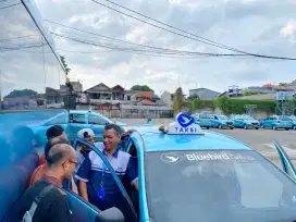 Dibutuhkan supir bandara