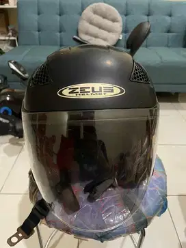 Helm zeus zs 610