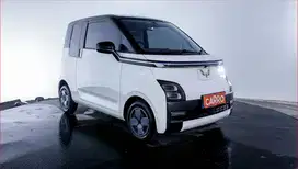 Wuling AIR EV LONG RANGE 26.7 KWH 4X2 AT 2022 Putih PREMIUM