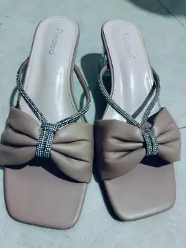 Sandal wanita heels casual