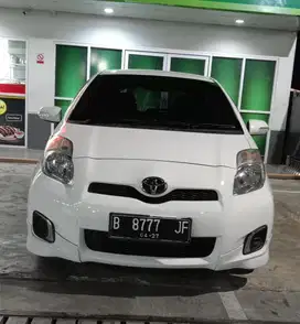 yaris e 2012 manual