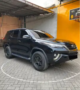 (Low Odo 54.xxx !!) Toyota Fortuner VRZ Diesel tahun 2016