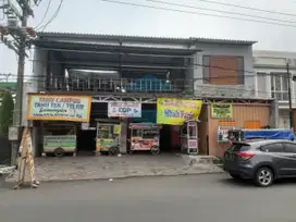 bangunan komersil Raya pandugo