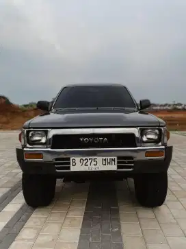 Toyota hilux LN 106 th 1997 MT 4x4  barang langka