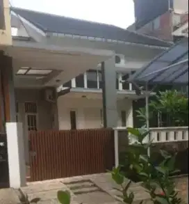 Rumah menawan di Jatibening