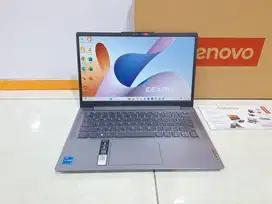 Lenovo IdeaPad Slim 3 14IAH8 i5-12450H 16GB 512GB