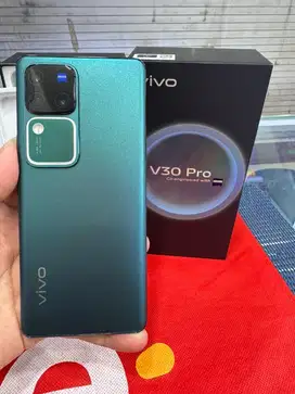 Vivo V30Pro 12/512GB garansi Resmi April2025