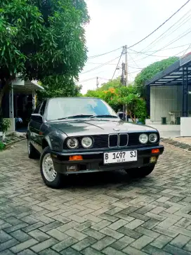 BMW 318i 1991 Bensin