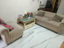 Jual sofa 1 set + mejanya kondisi apa adanya