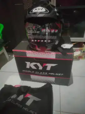 Helm KYT venom rr