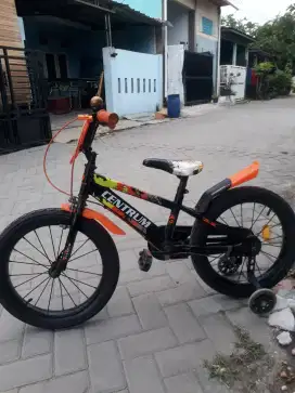 Sepeda BMX uk 18 mulus siap pakai