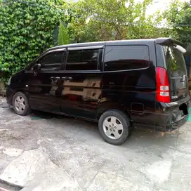 Nissan Serena 2005 Bensin