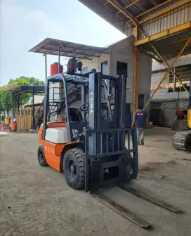 Forklift 2,5ton Heli tahun 2018