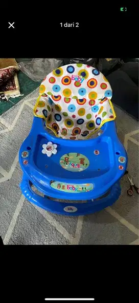 Baby walker/ kereta bayi