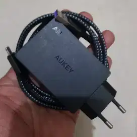 Charger ORI Aukey ex pake iphone 12pro port3 Fast 45W siap pake