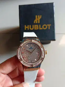 Jam tangan Hublot wanita