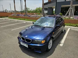 BMW 318i 2003 Bensin