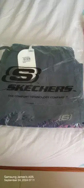 Kaos Skechers, Celana Pendek Skechers