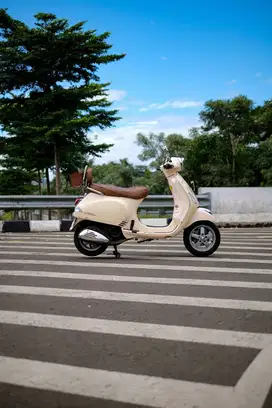 PIAGGIO VESPA MATIC LX 150 2VIE 2012 MURAH BERGARANSI