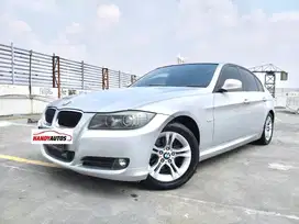 BMW 320i LCI iDrive Executive Tahun 2009 Automatic Abu abu Metalik