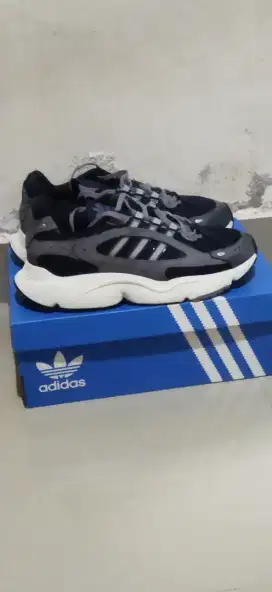 Dijual sepatu Adidas ori