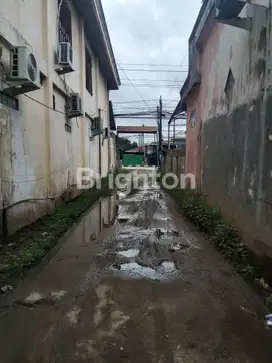 Tanah dan bangunan hotel di Bung Tomo