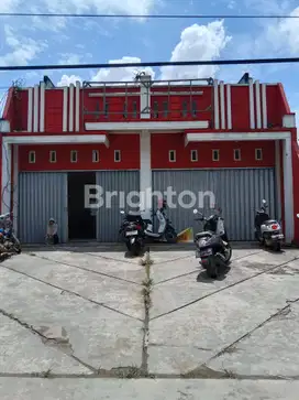 Ruko 2 pintu pinggir jalan raya padat penduduk