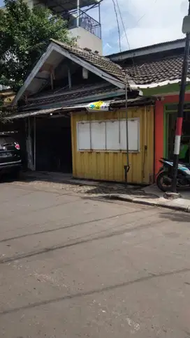 Tempat Usaha Jalan Besar Daerah Kost2an Di Jakarta Pusat