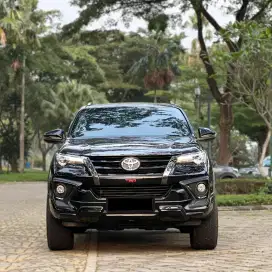 TOYOTA FORTUNER 2.4 VRZ TRD 2020