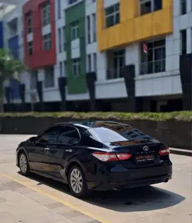 Toyota Camry 2.5 V nik 2020 A/T Bensin model 2019 / 2021