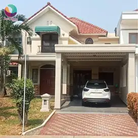 Dijual rumah cantik di perumahan Kota wisata Cibubur